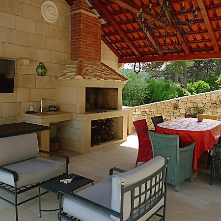 Ursa Minor Vila Sumartin Exterior foto