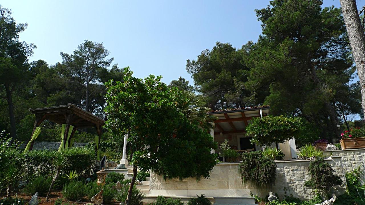 Ursa Minor Vila Sumartin Exterior foto