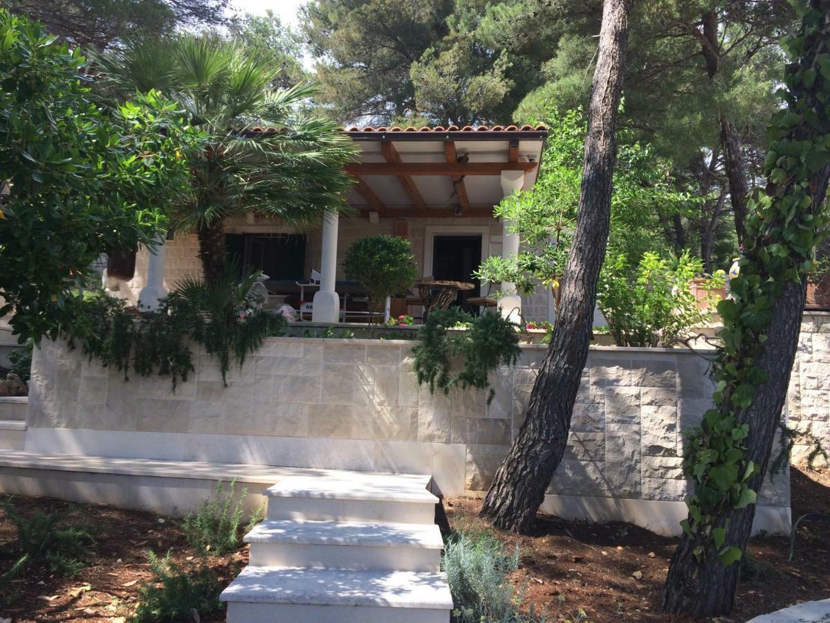 Ursa Minor Vila Sumartin Exterior foto